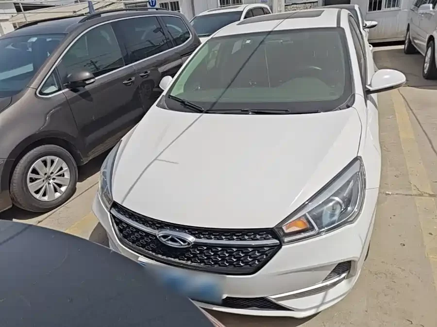 Chery Arrizo 5