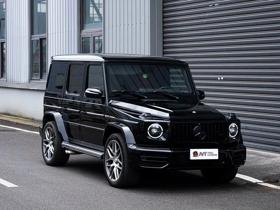 Mercedes Benz G-rated