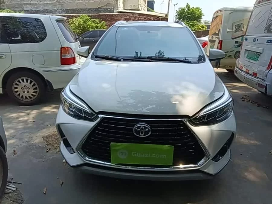 Toyota YARiS L