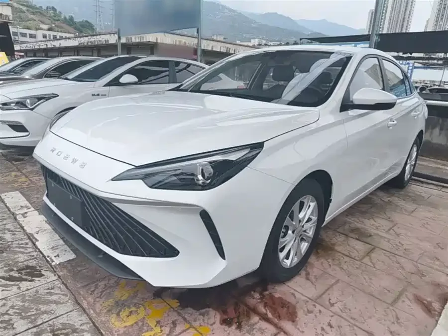 Roewe i5