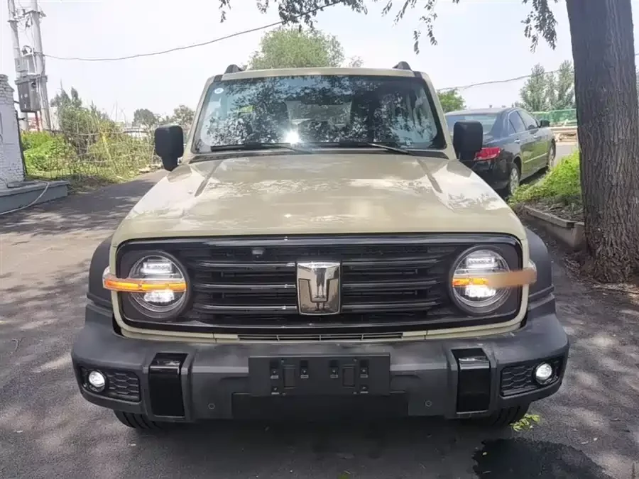 TANK 300