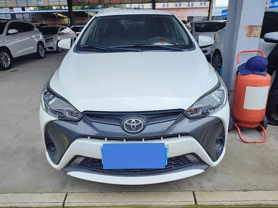 Toyota YARiS L