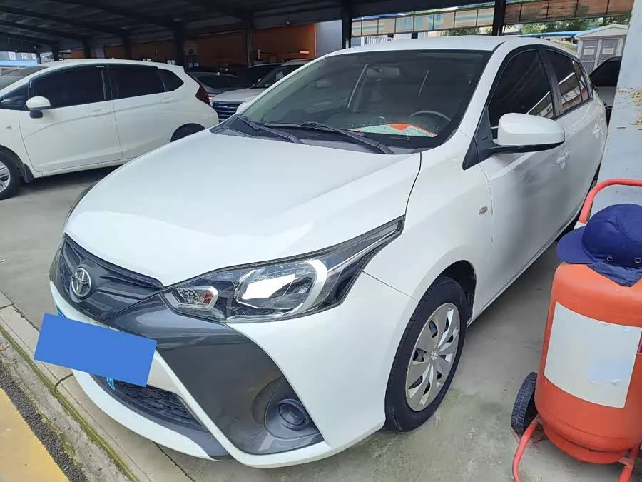 Toyota YARiS L