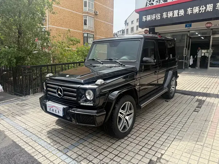 Mercedes Benz G-rated