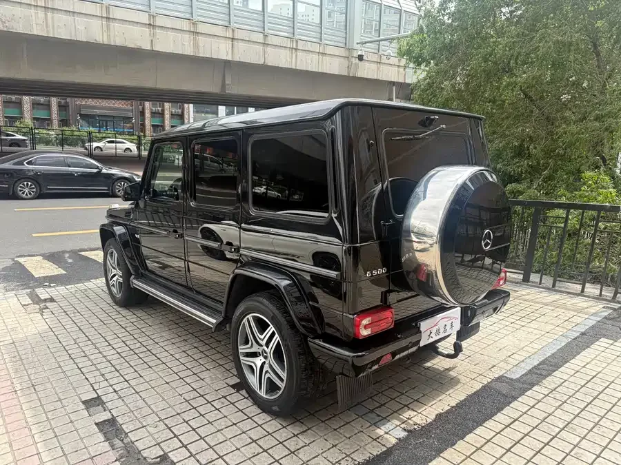 Mercedes Benz G-rated