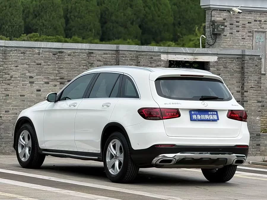 Mercedes Benz GLC
