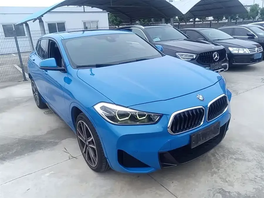 BMW X2