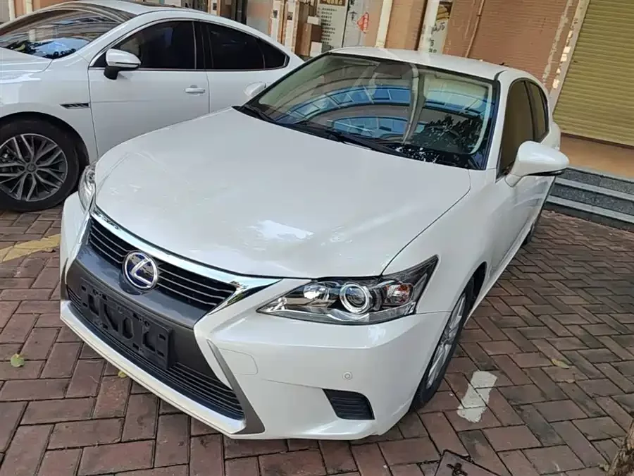 Lexus CT