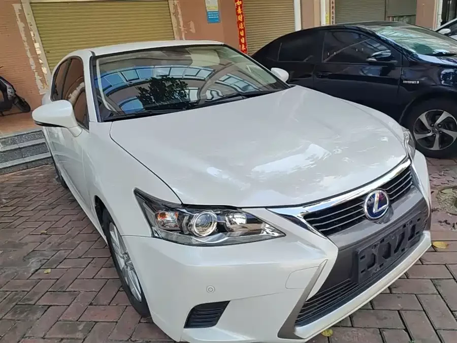 Lexus CT