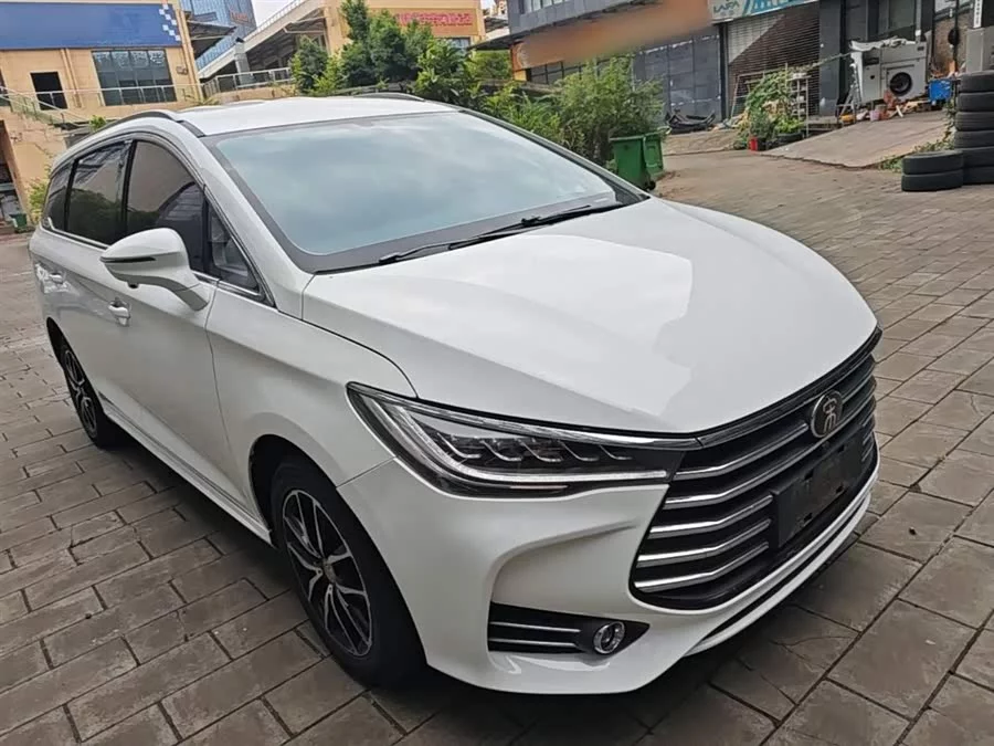 BYD Song MAX