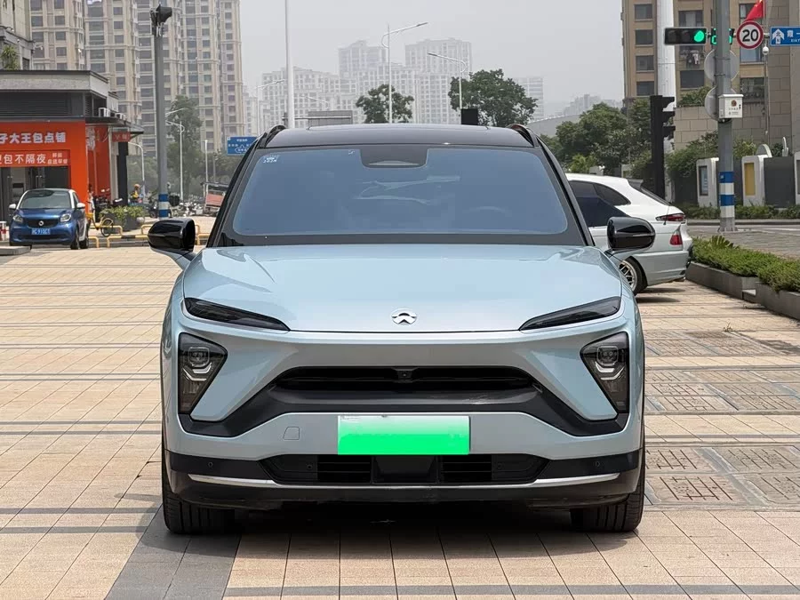NIO ES6
