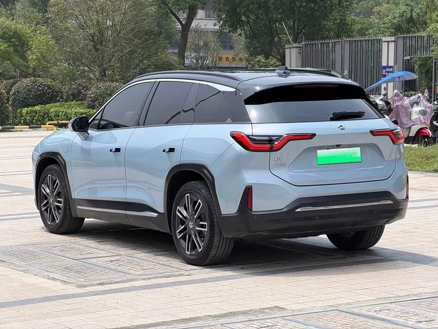 NIO ES6