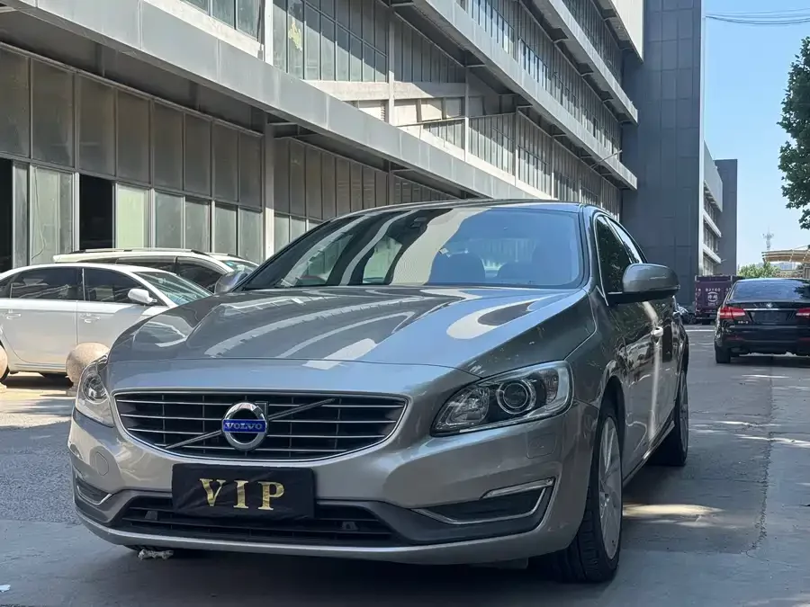 Volvo S60