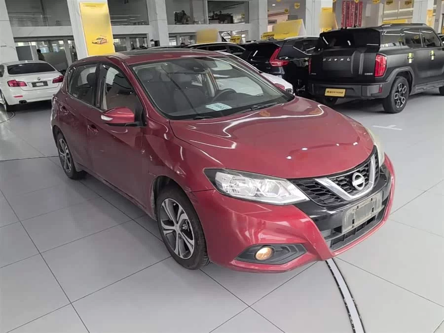 Nissan Tiida