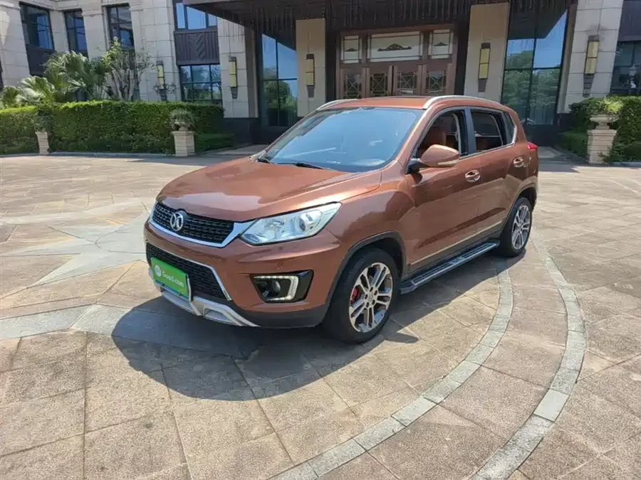 BAIC Saab X35