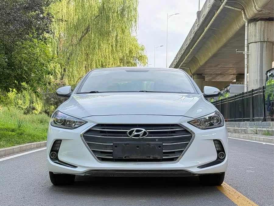 Hyundai elantra