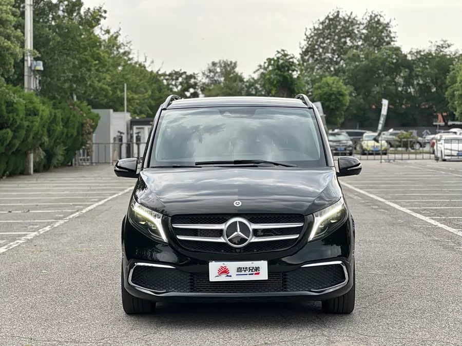 Mercedes Benz Class V