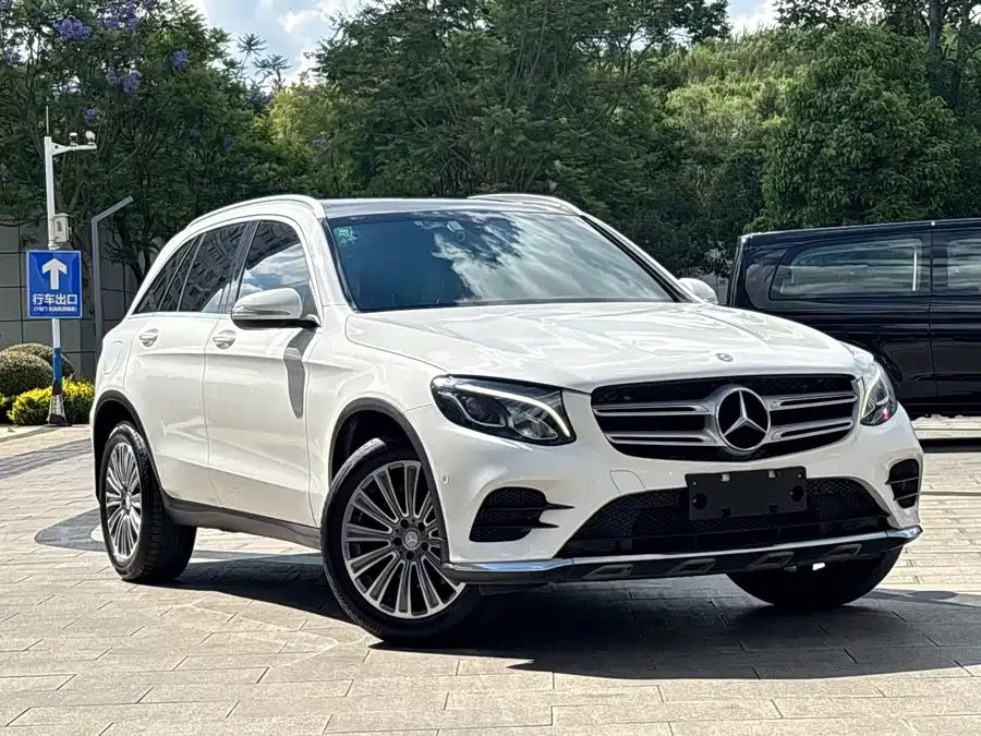 Mercedes Benz GLC
