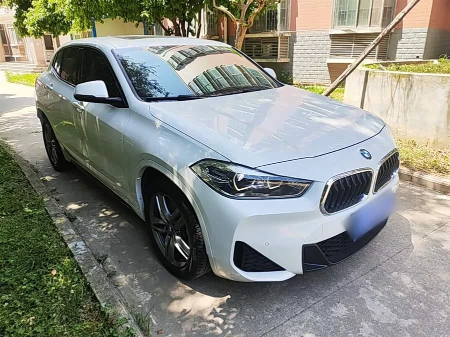 BMW X2