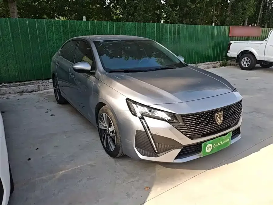 Peugeot 408