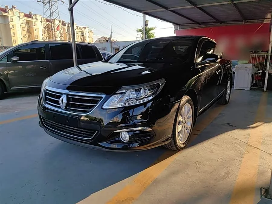 Renault Latitude