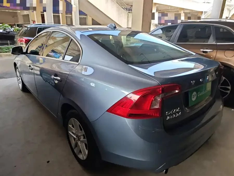 Volvo S60