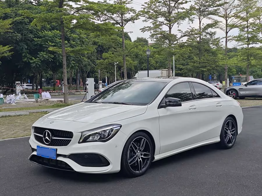 Mercedes-Benz CLA