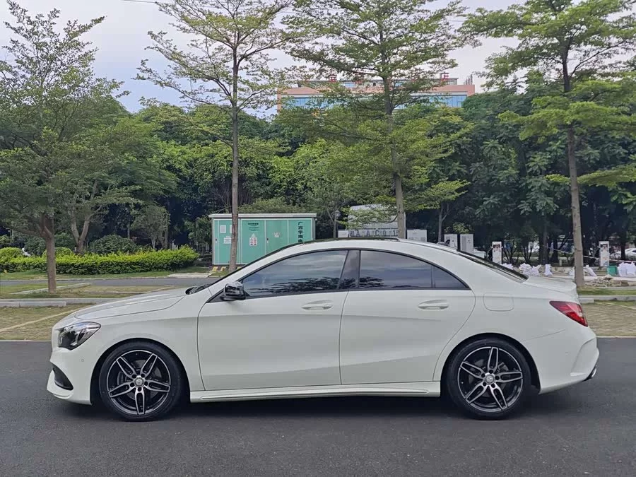 Mercedes-Benz CLA