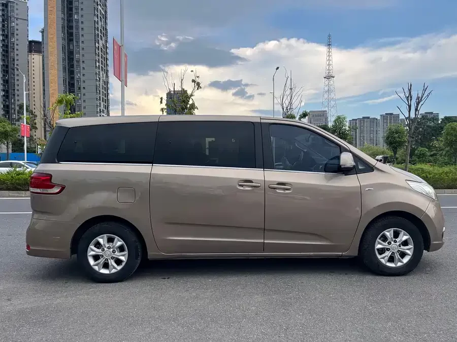 Maxus G10