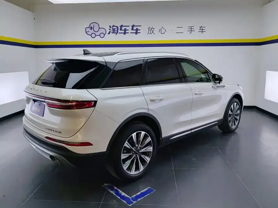 Lincoln Adventurer
