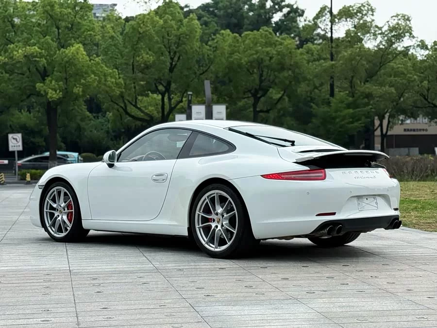 Porsche 911