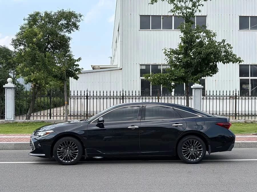 Toyota Avalon