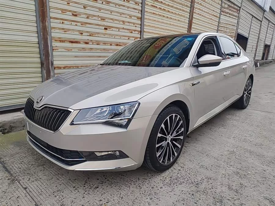 Skoda SuperB