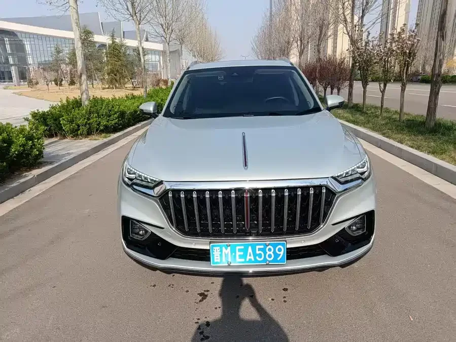 Hongqi HS5