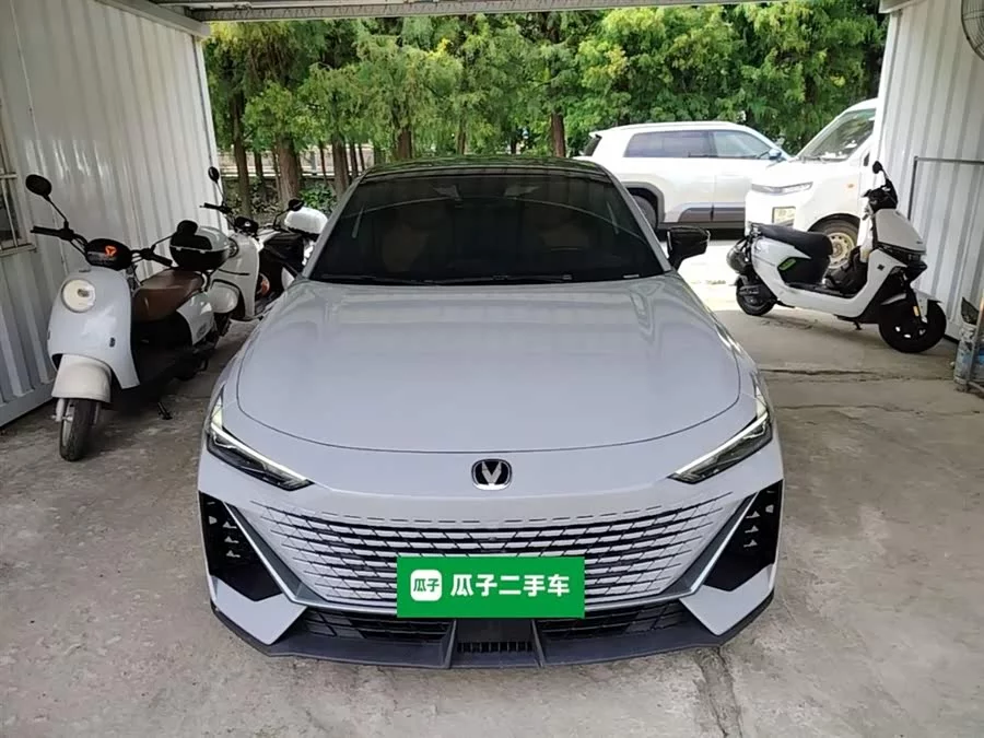 Changan UNI-V