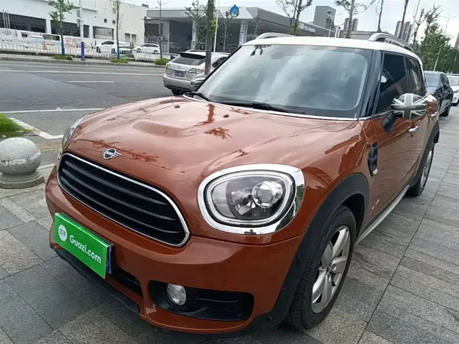 MINI COUNTRYMAN