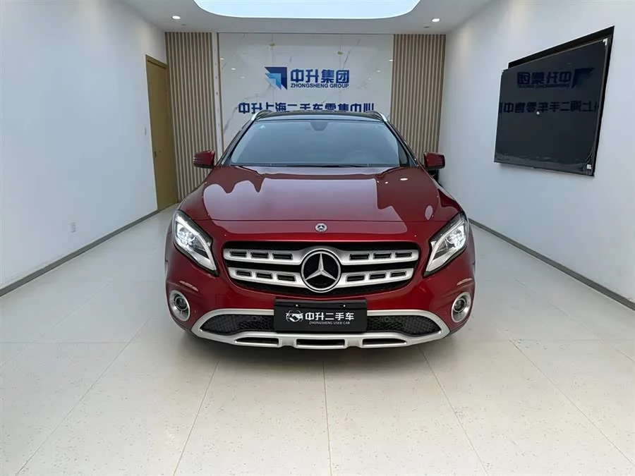 Mercedes Benz GLA