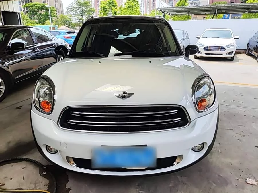 MINI COUNTRYMAN