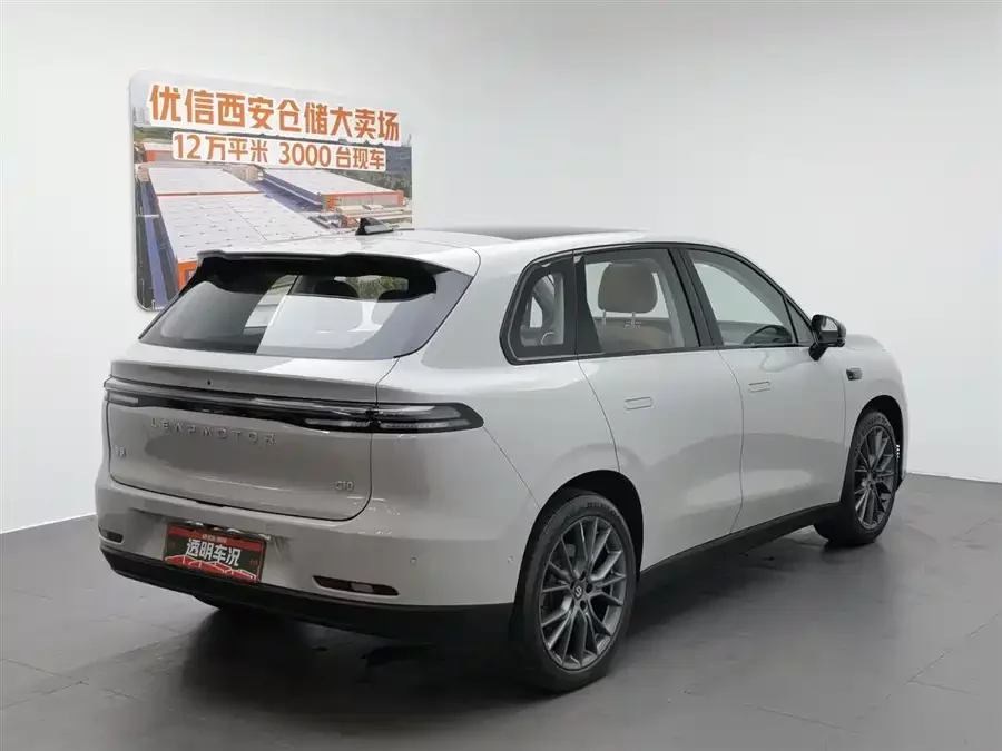 Leapmotor C10
