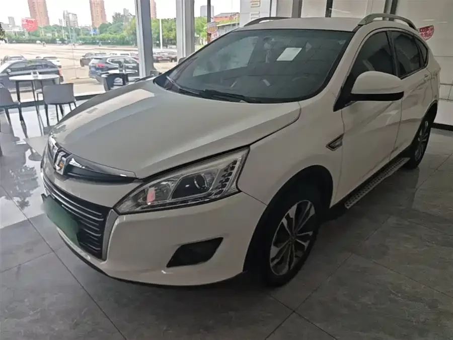 Luxgen U6 SUV