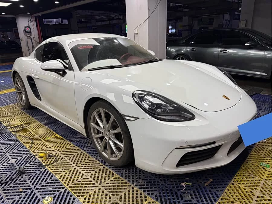 Porsche 718