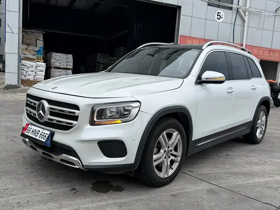 Mercedes Benz GLB
