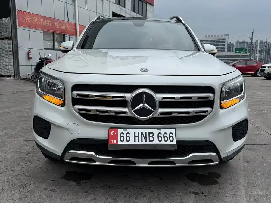 Mercedes Benz GLB