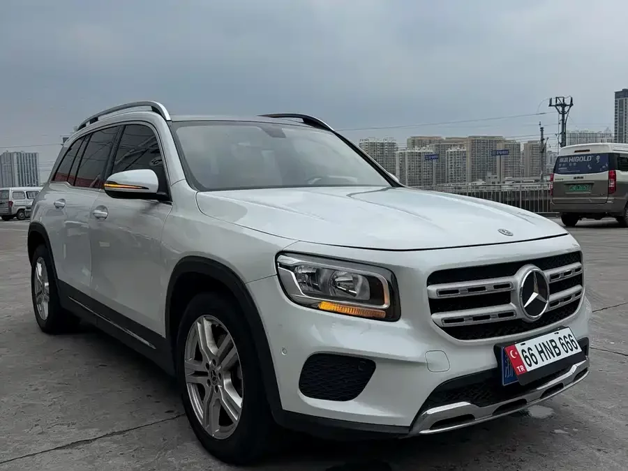 Mercedes Benz GLB