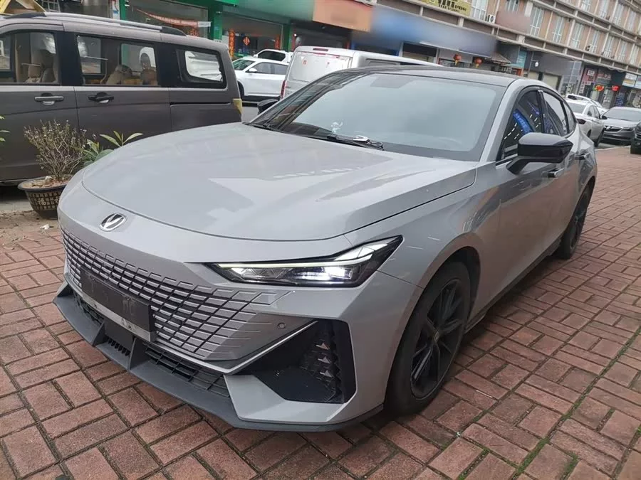 Changan UNI-V