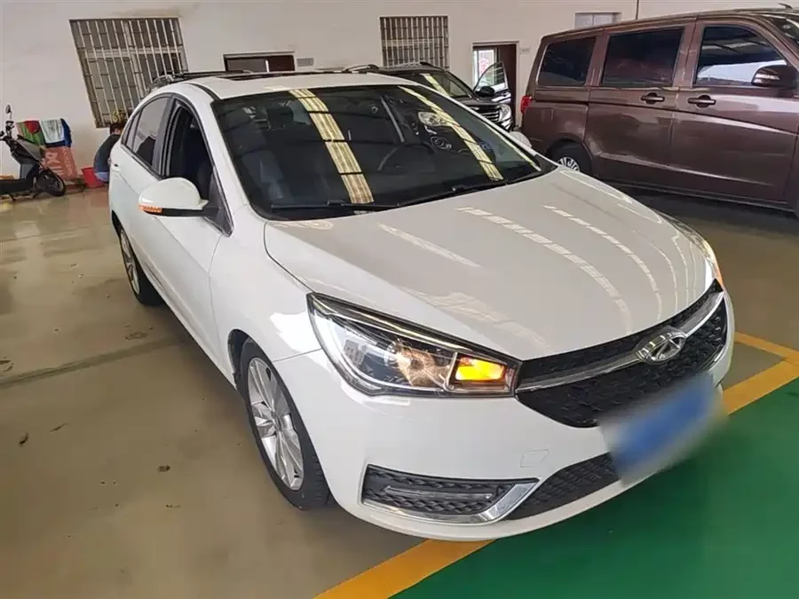Chery Arrizo 5