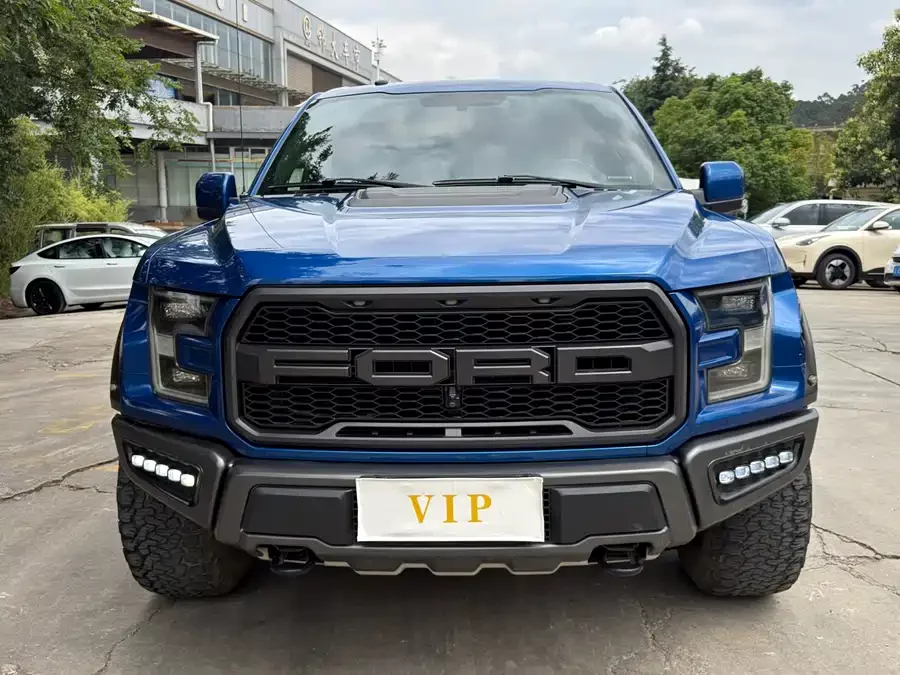Ford F-150 Raptor