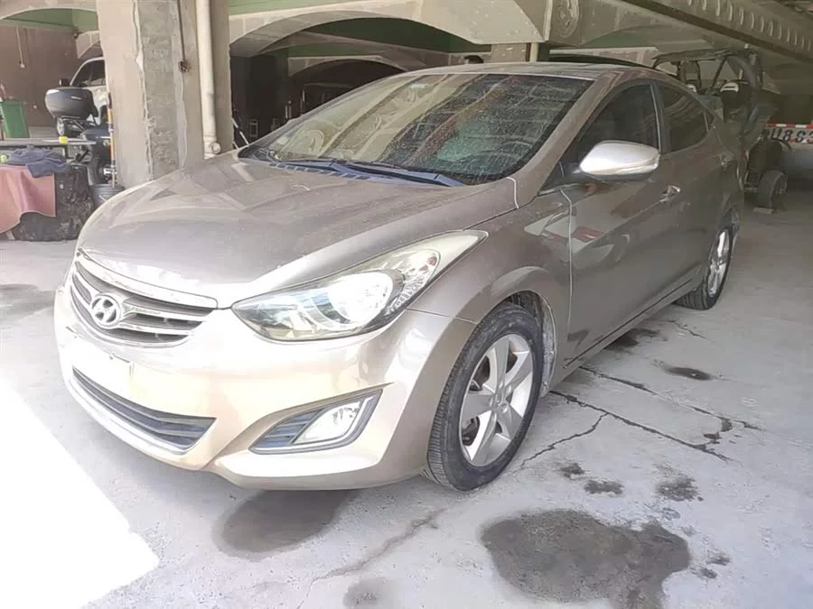 Hyundai Elantra