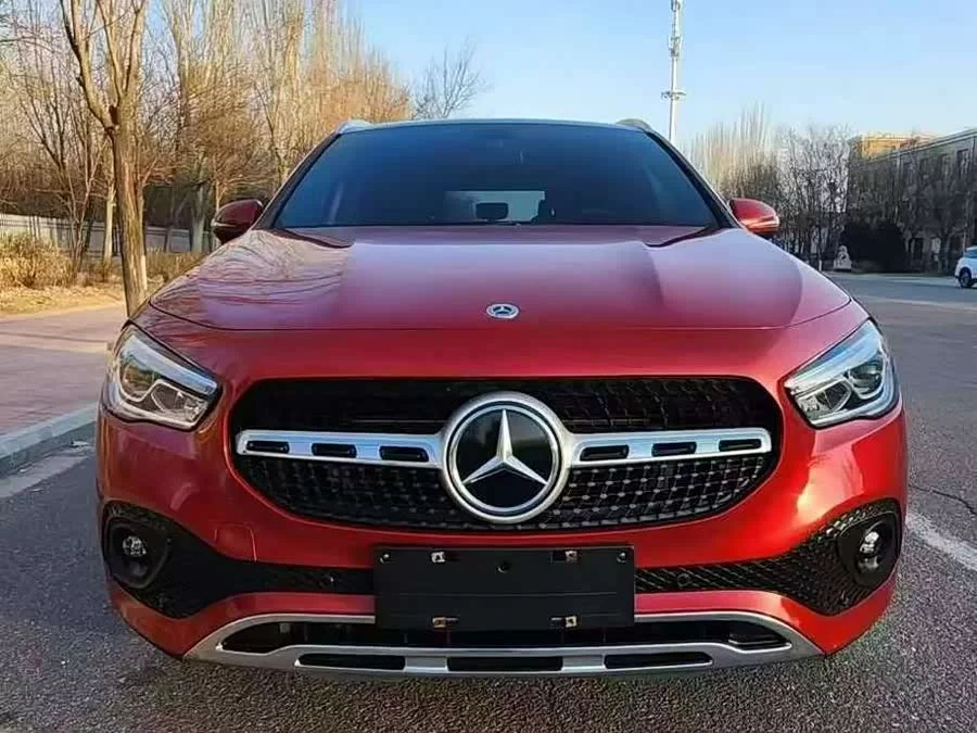 Mercedes Benz GLA