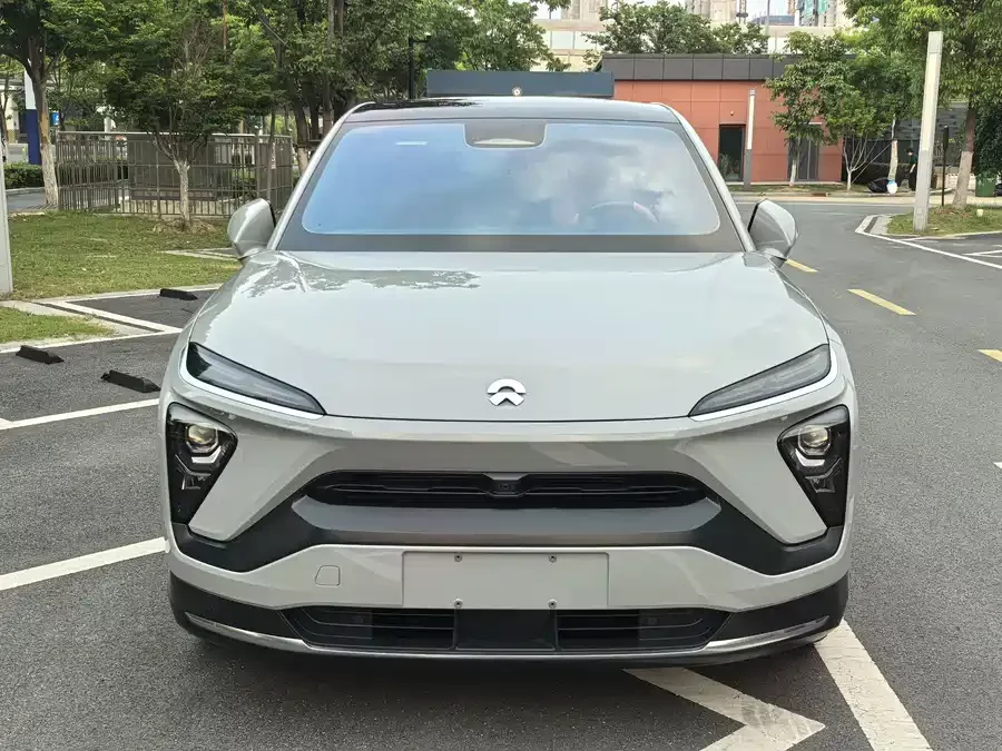 NIO EC6